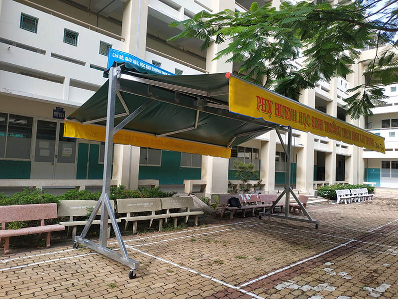 mái hiên di động trường học