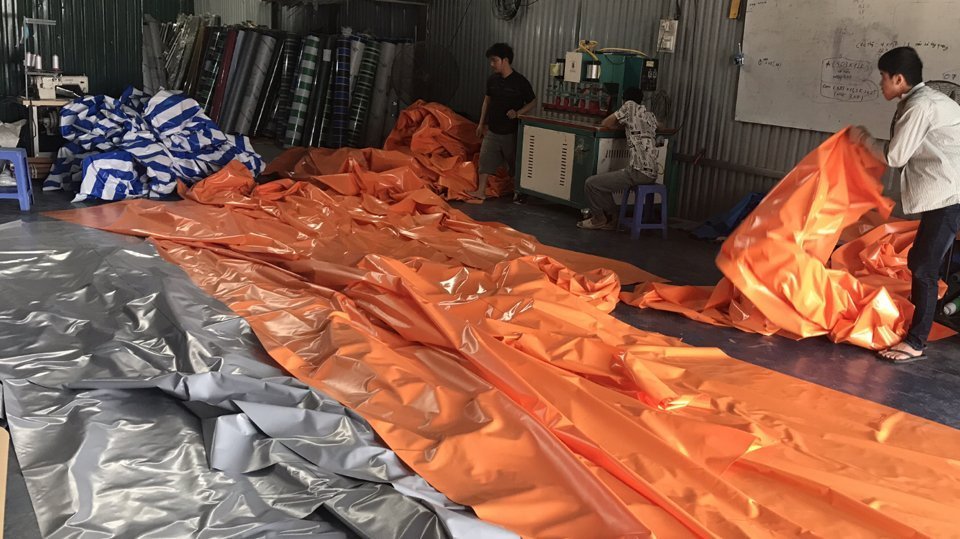 May ép bạt xanh cam theo yêu cầu