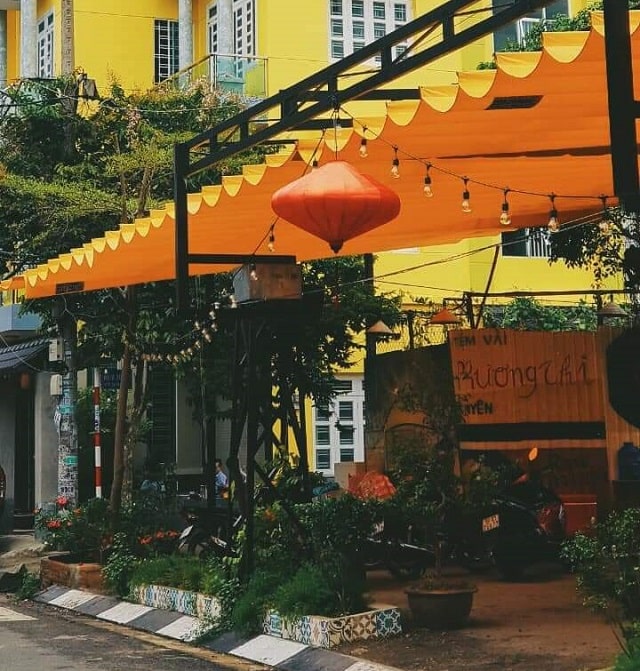 20+Mẫu thiết kế mái che quán cafe đẹp-Báo giá thi công lắp đặt bạt kéo quán cafe-mái hiên,mái xếp,mái vòm,bạt che nắng mưa quán cà phê sân vườn đẹp giá rẻ