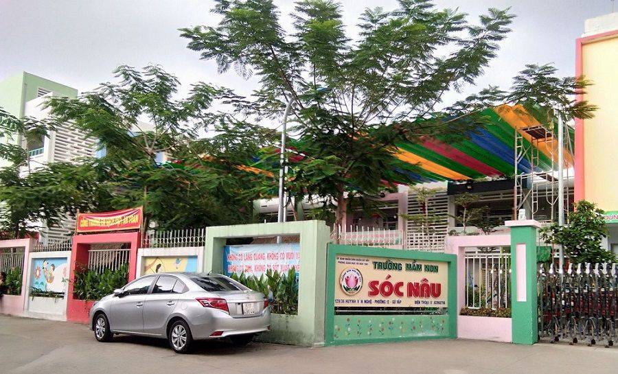 mái bạt xếp sân trường