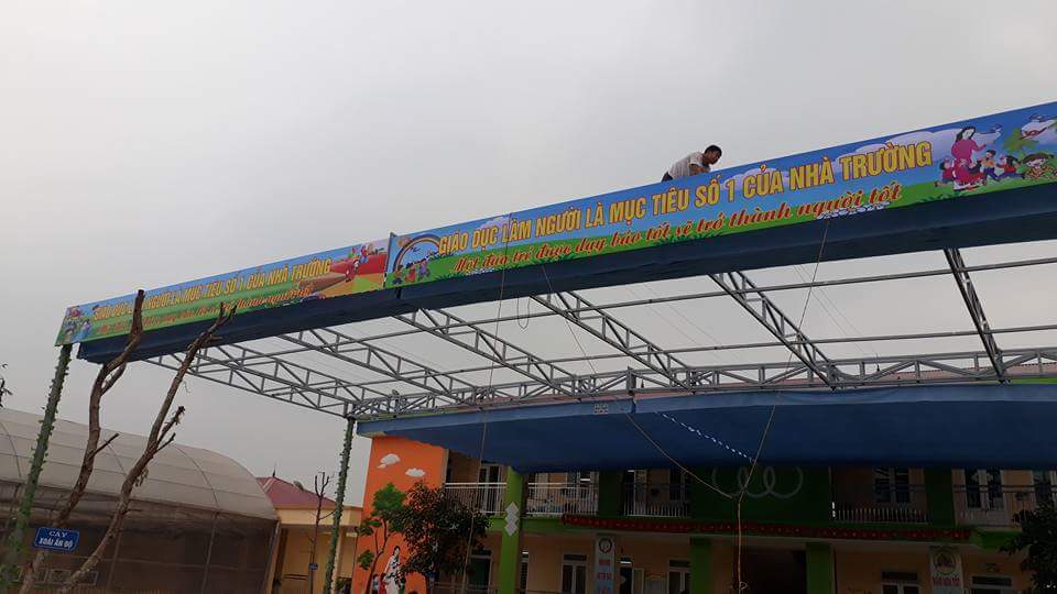 mái che trường mầm non