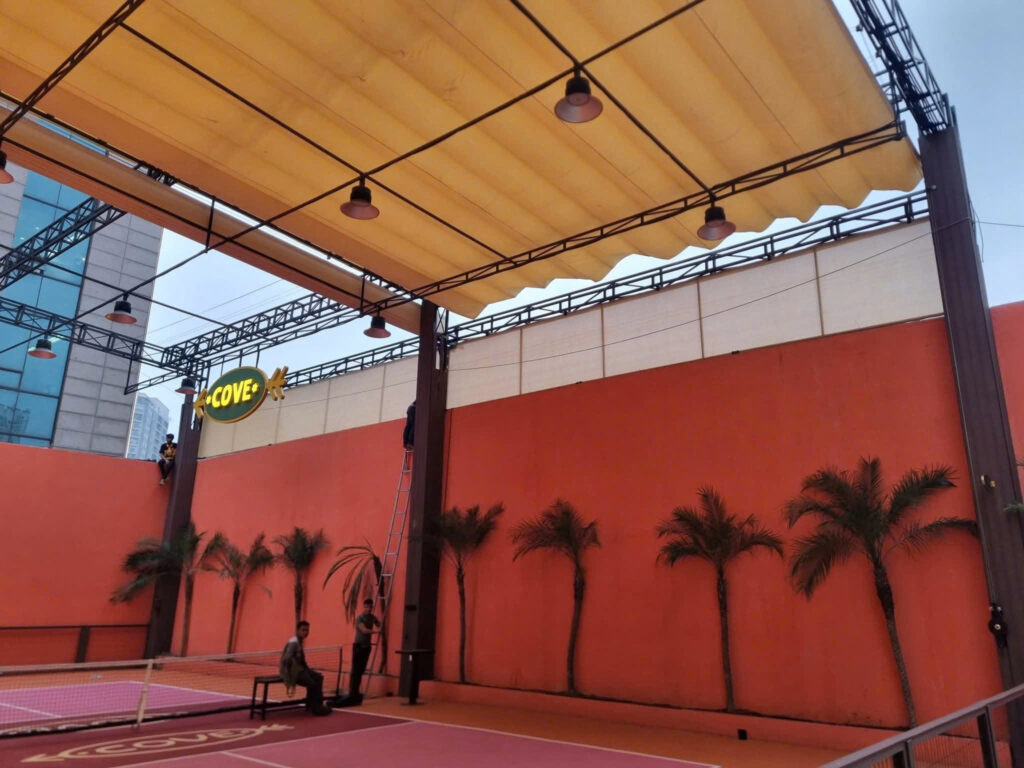 thợ lắp mái che sân pickleball